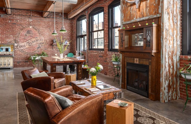 Historic 3 BR Loft in Downtown STL