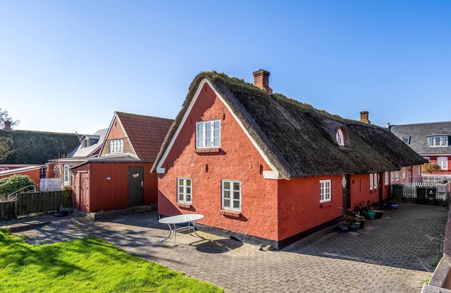 Accommodation 