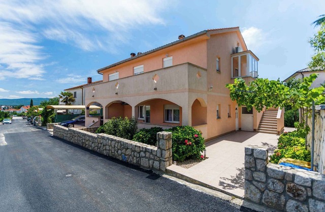 Holiday apartment in a quiet location with terrace