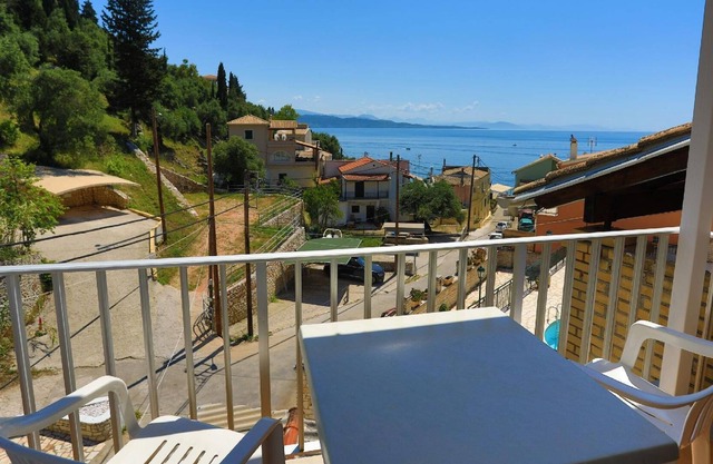 Ferienwohnung Katavolos Für Personen 