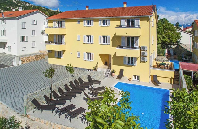 Holiday apartment mit Pool