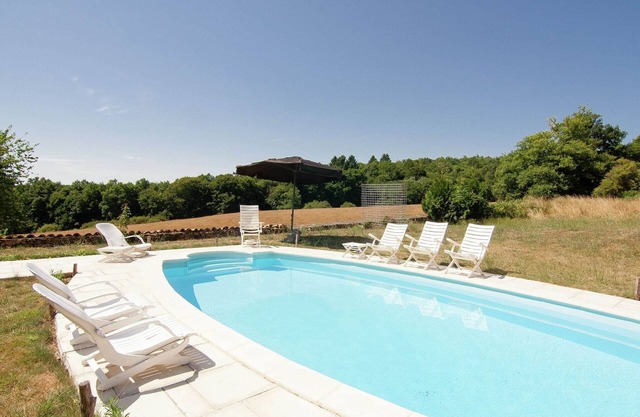 Accommodation Roussines 