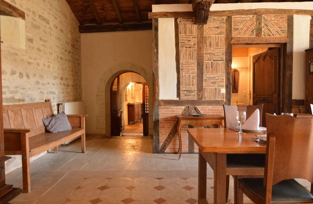 Manoir At Lencloître Swimming 