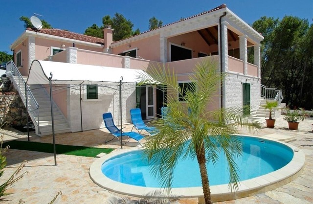 Holiday Tri Porte Potirna Sea Terrace Air Conditioning 