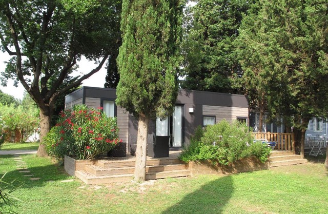 Holiday Home Le Mediterranée - AGL255
