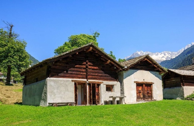 Holiday Castasegna Persons Bedrooms 