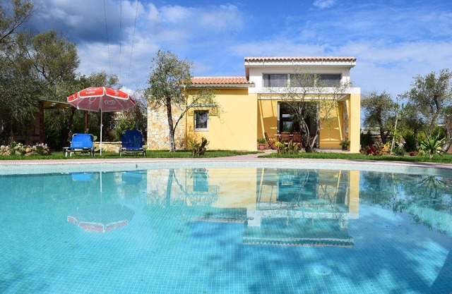 Holiday Moraitika Persons Bedrooms 