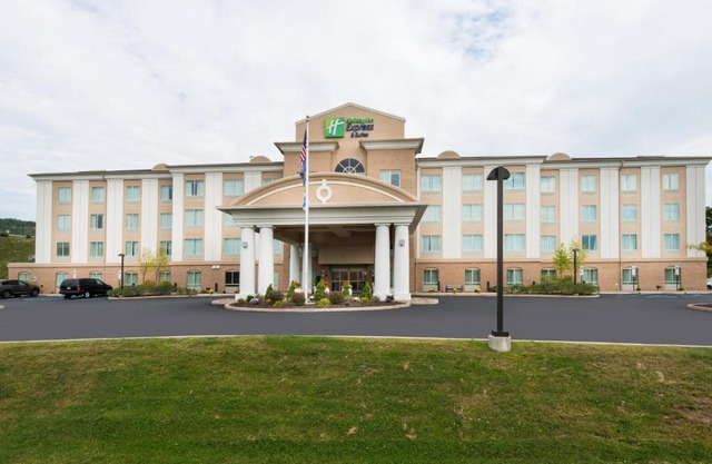 Holiday Inn Express Dickson City Ihg Hotel 