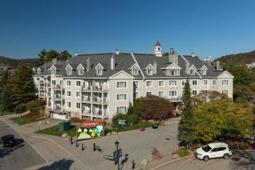 Holiday Inn Express Hotel 