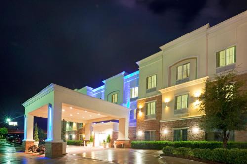 Holiday Inn Express Hotel Decatur Ihg 