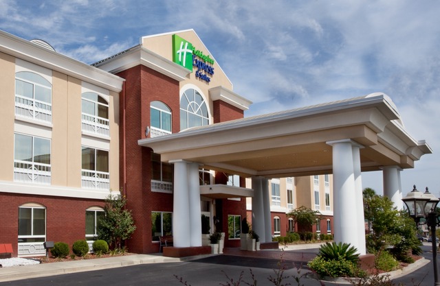 Holiday Inn Express Hotel & Suites - Sumter, an Ihg Hotel
