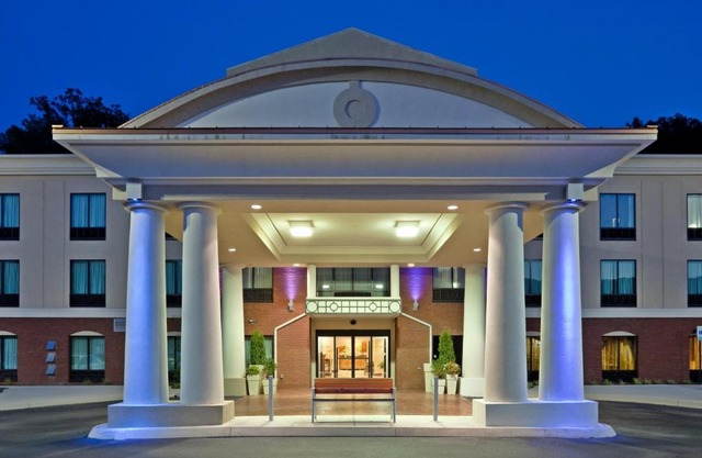 Holiday Inn Express Hotel Harriman Ihg 