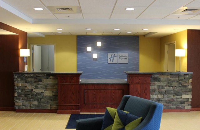 Holiday Inn Express Milford Ihg Hotel 