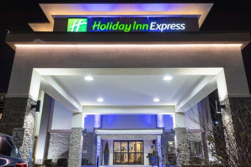 Holiday Inn Express Newark Airport Elizabeth Ihg Hotel 