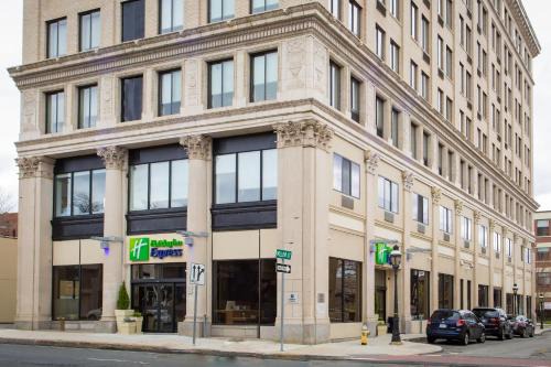 Holiday Inn Express Springfield Downtown Ihg Hotel 