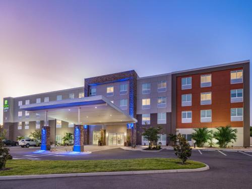 Holiday Inn Express Suites Ruskin Ihg Hotel 