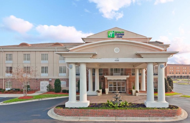 Holiday Inn Express Suites Vicksburg Ihg Hotel 