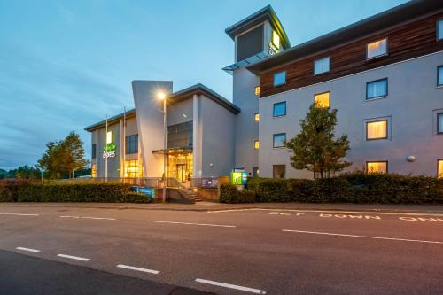 Holiday Inn Express Walsall Ihg Hotel 