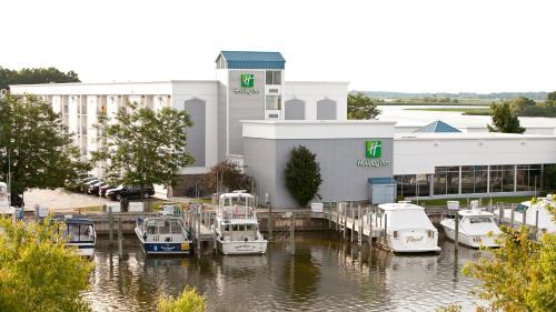 Holiday Inn Grand Ihg Hotel 
