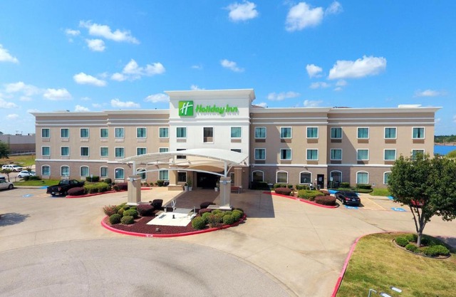 Holiday Inn Longview North Ihg Hotel 