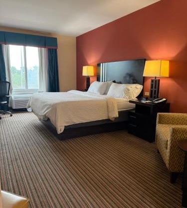 Holiday Inn Space Ihg Hotel 