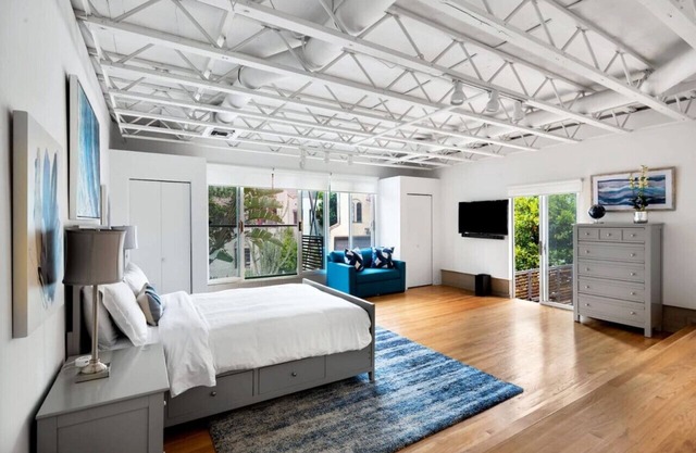 Hollywood Hills Outpost Home, Exclusively Month+