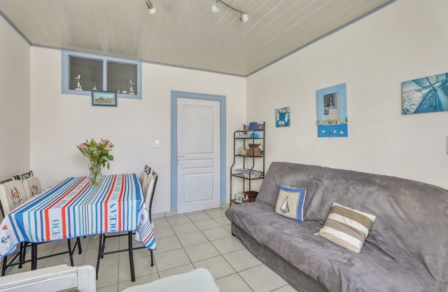 Homerez last minute deal - Beautiful house near the beach