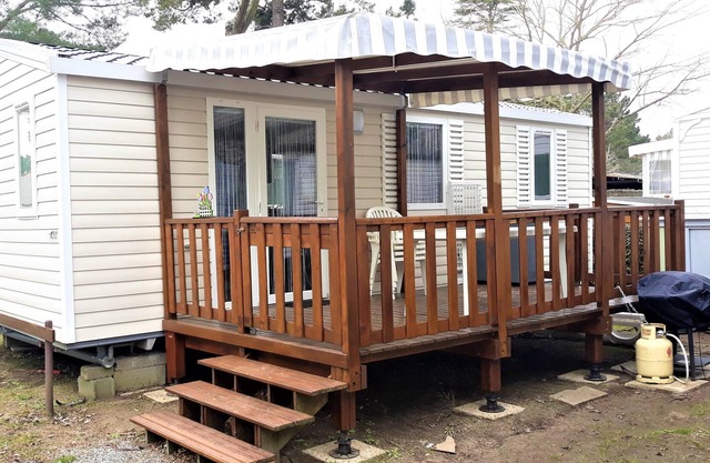 Homerez - Nice bungalow 1 km away from the beach for 4 ppl. with shared pool