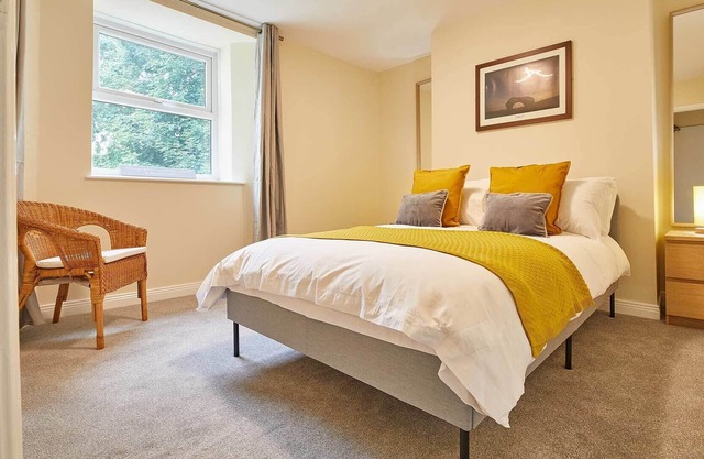 Host Stay Chapel Race Bowlees 