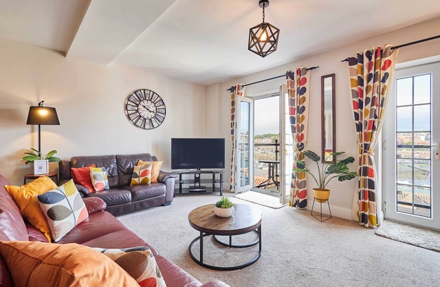 Host & Stay | Harbour View House