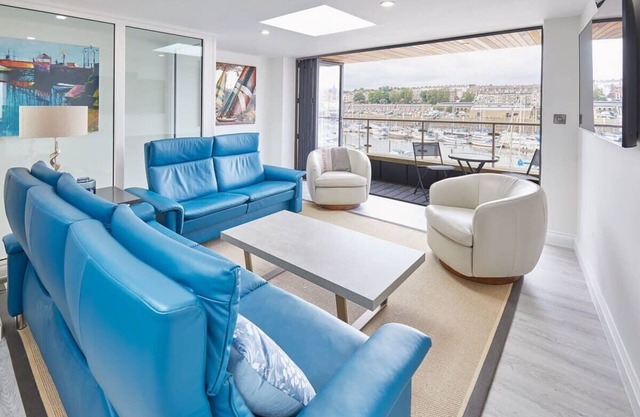 Host & Stay | The Townhouse