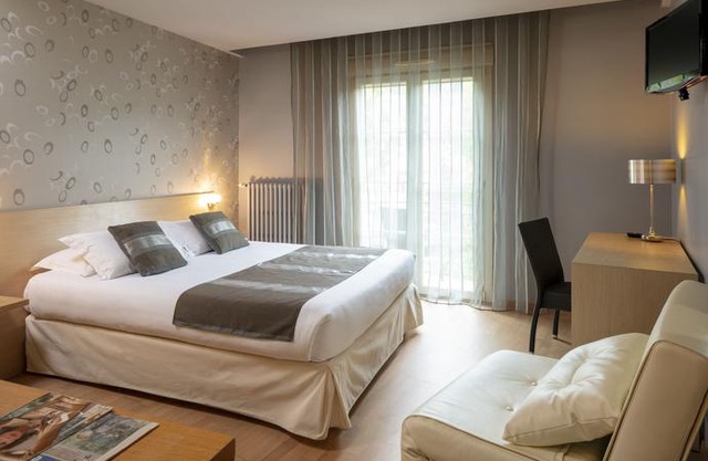 Hotel La Chaumiere Quillan