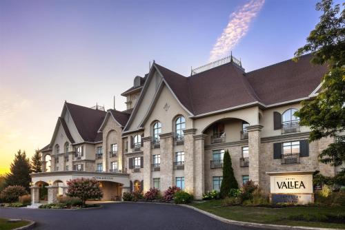 Bromont Hotel 
