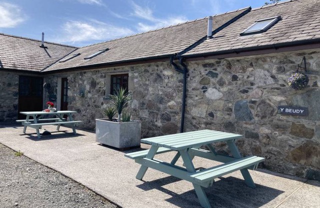 House ∙ 2 bedrooms ∙ 4 guests