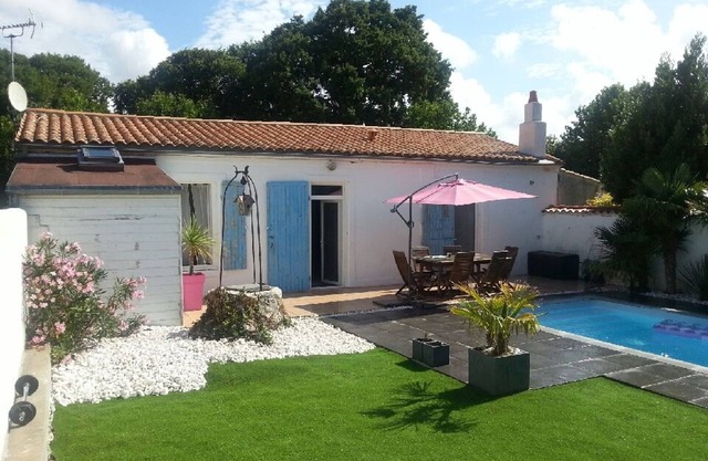 Villa Angoulins Persons 