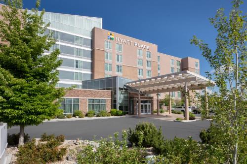 Hyatt Place Airport 