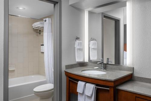 Hyatt Place Sterling Dulles Airport North 