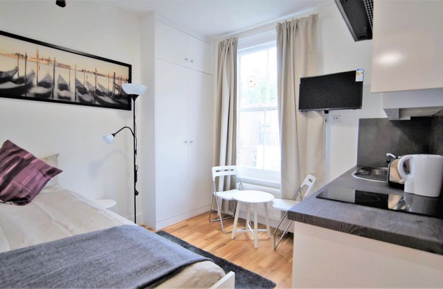 Ifield 7 apartment in South Kensington with WiFi.