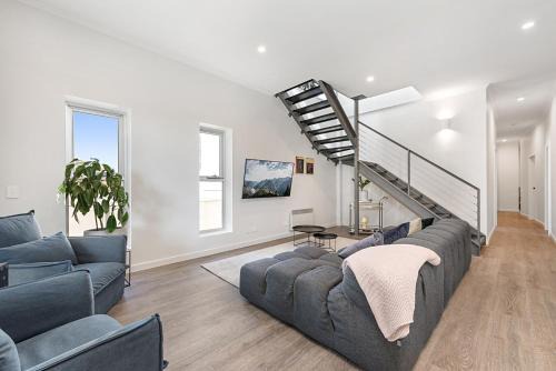 Incredible Balcony Duplex in the Heart of Fitzroy