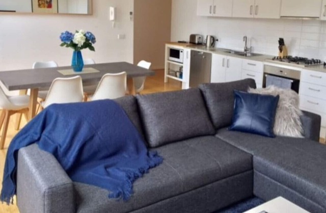 ** INTRO PRICES! FABULOUS PRAHRAN/CHAPEL ST LIVING