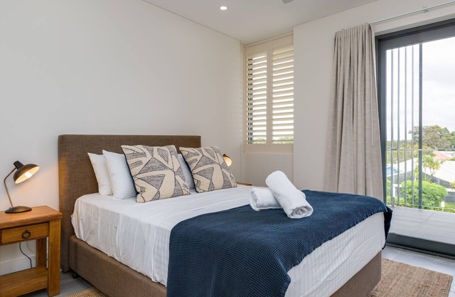 Ishtar Apartment 5- Water Views