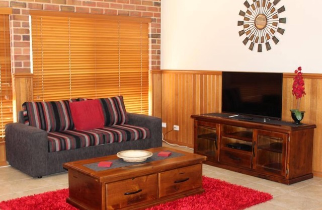 Jana Manor Townhouse Swan Hill 