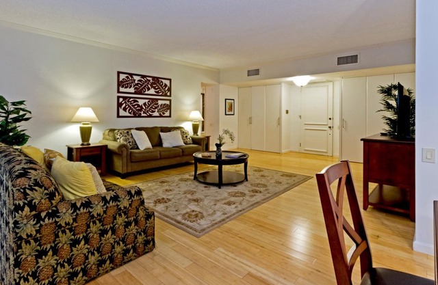 Kahala Beach Unit #167 - Kahala