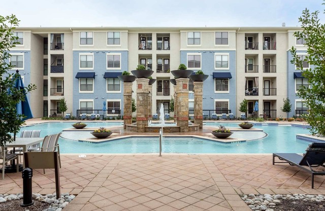 Kasa | Family Friendly 2B + Steps to Stonebriar Mall | Frisco