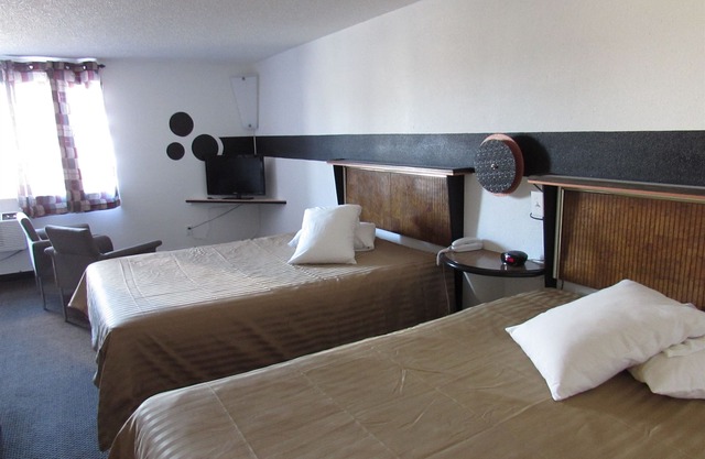 Kennewick Suites