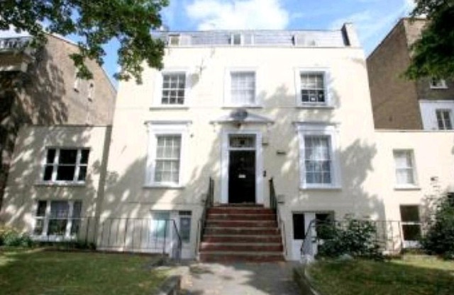 Kennington Oval 2-Bed Apartment in London