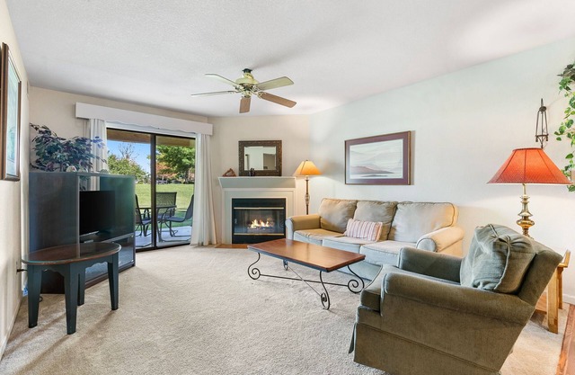 King Bedroom Walk-in Condo - Covered Patio