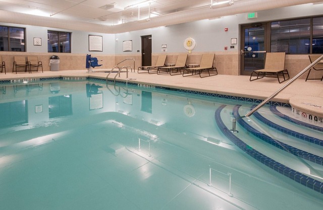 King Suite | Free Daily Breakfast. Pool, Hot Tub & Gym Access.