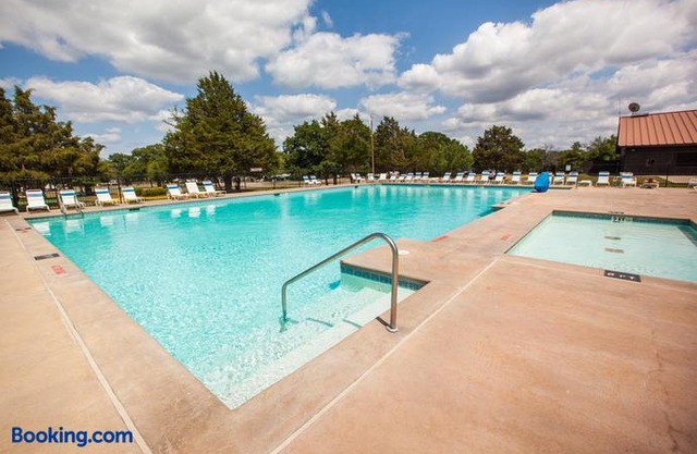 Lake Texoma Camping Resort Cabin 1