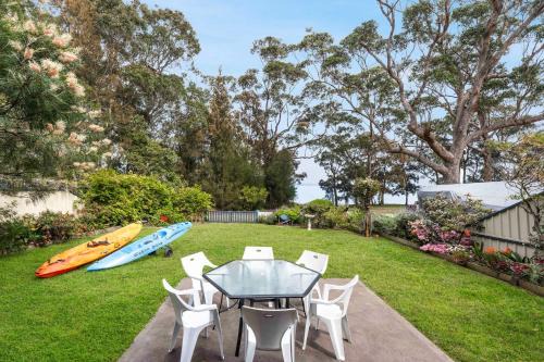 Sorrento Lakeside Point Sundays 